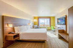 Holiday-Inn-Express-Porterville-03