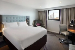 Premier-Inn-Kings-X-03